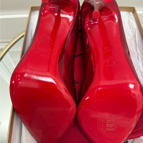 CHRISTIAN LOUBOUTIN Hot Chick 100 metallic patent red pumps 42 - Picture 10 of 12